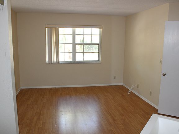 5th image of 1520 SE Royal Green Cir APT K205