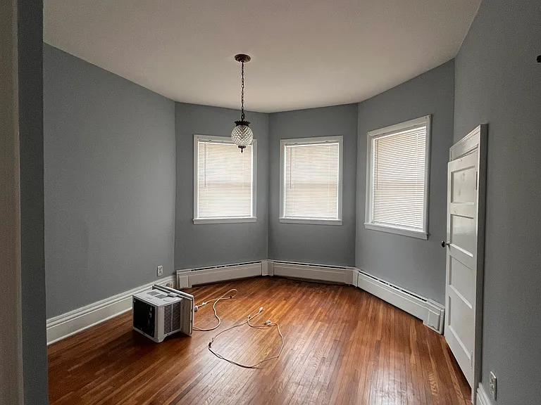 163 Breckenridge St #1 — Photo 3