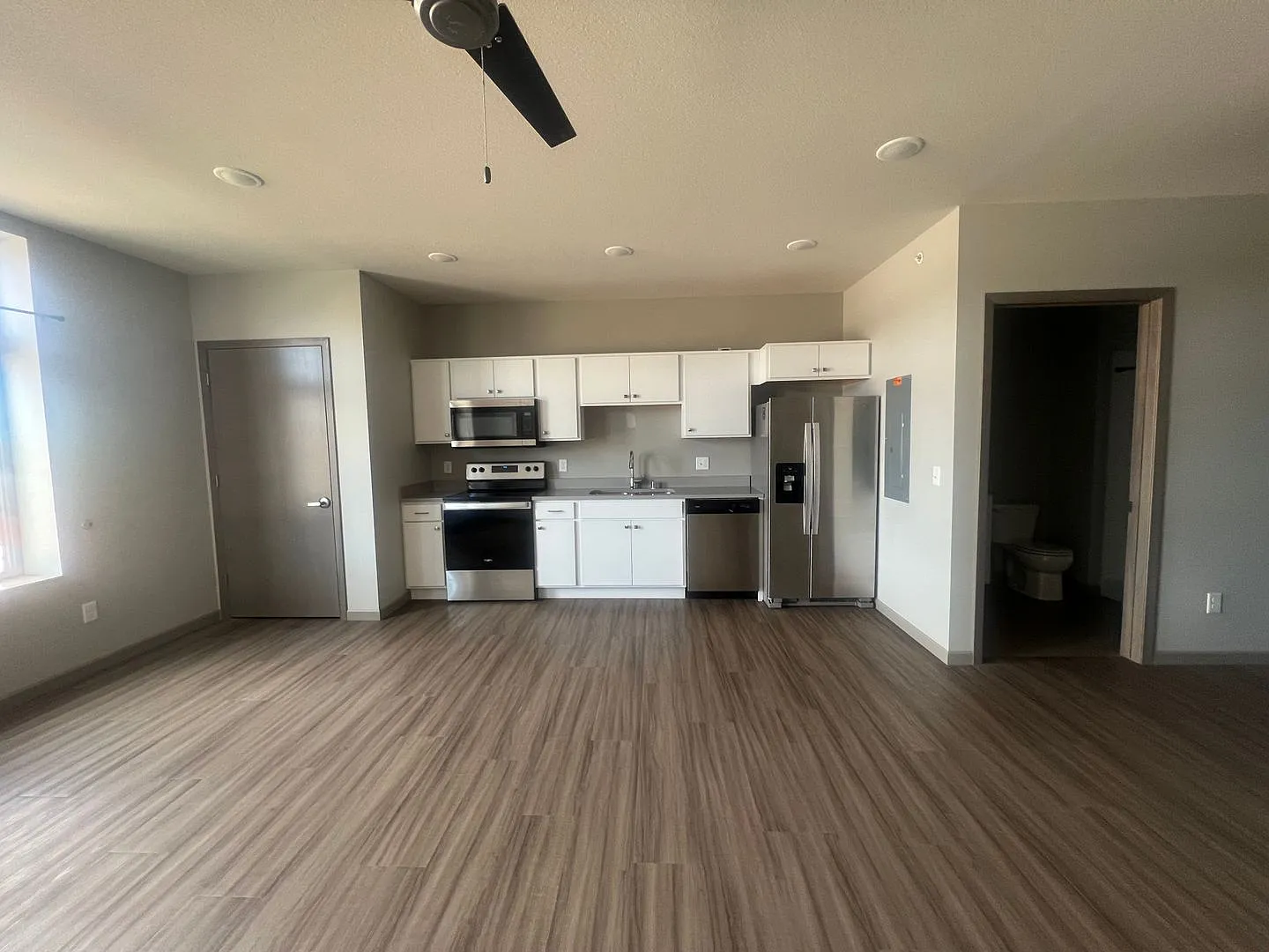 Skyway Property Holdings, LLC - (Studio 5) — Photo 2