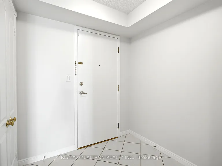 850 Steeles Ave W #1103 — Photo 2