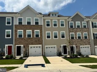 8360 Dieter Dr, Rosedale, MD 21237