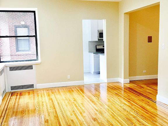 3rd image of 21432 43rd Ave #1
