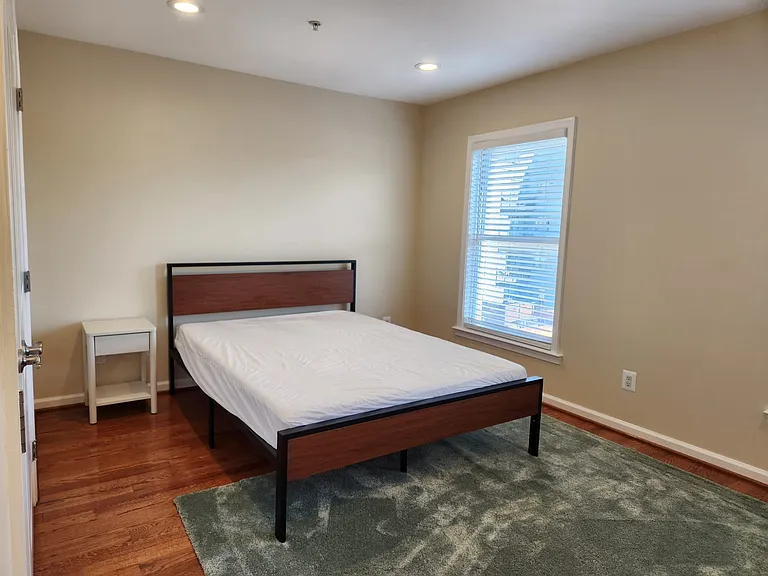 1116 K St NE — Photo 16