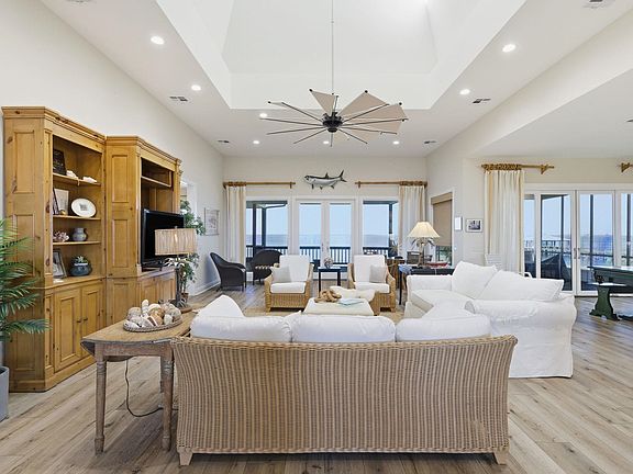 4th image of 133 Pelican Ln