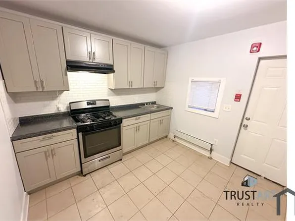 4722 Longshore Ave #1R, Philadelphia, PA 19135
