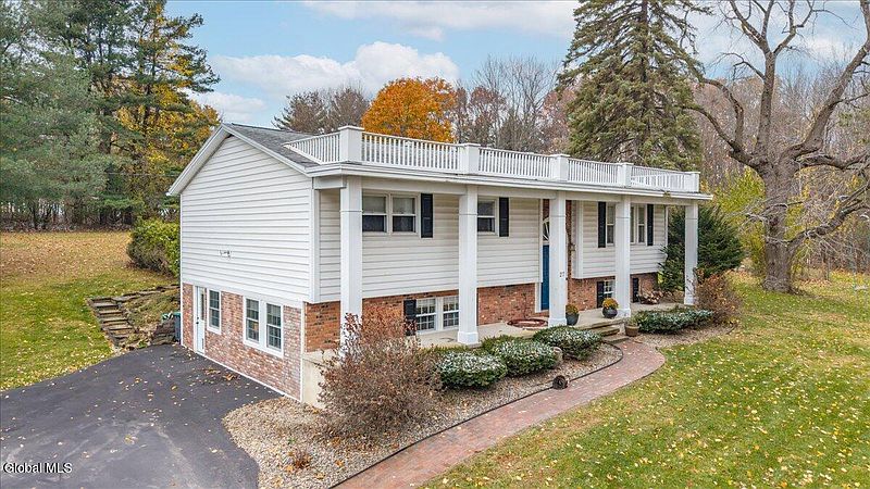 3rd image of 27 Habel Lane