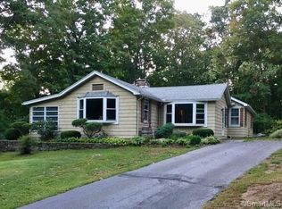 853 Jeremy Swamp Rd, Southbury, CT 06488