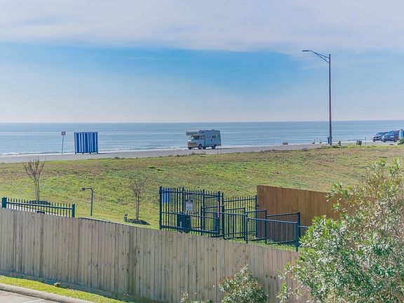 3rd image of 7000 Seawall Blvd APT 1123