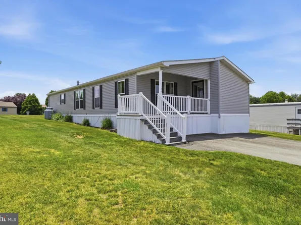 124 Lisa Cir, York, PA 17406