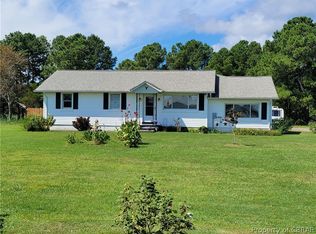 2590 Haywood Seafood Ln, Hayes, VA 23072