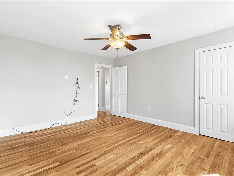 1 Oak Grove Ct #1 — Photo 11