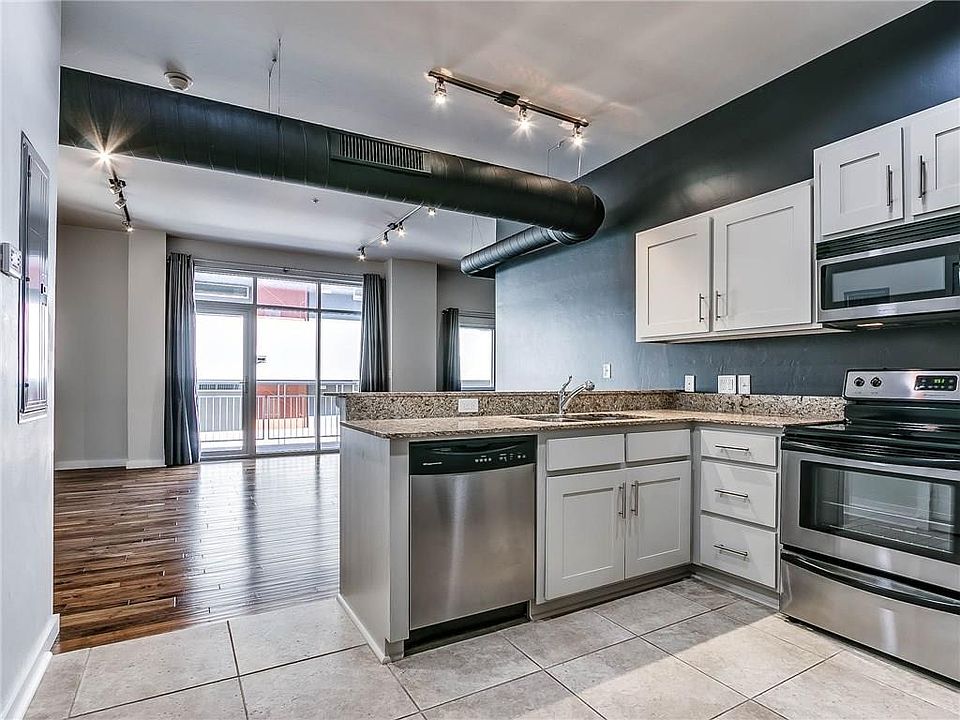 1st image of 1 NE 2nd St APT 508