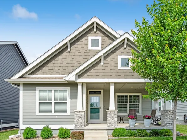 523 S Blue Stone Way, West Des Moines, IA 50266