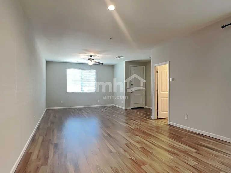 20709 W Maiden Ln — Photo 7