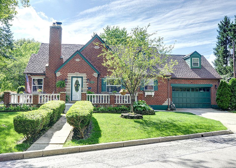 1st image of 821 Acorn Dr