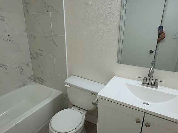 2nd image of 205 Northrup St #1