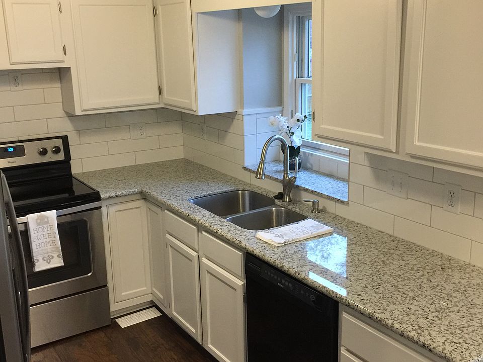 Fully updated kitchen