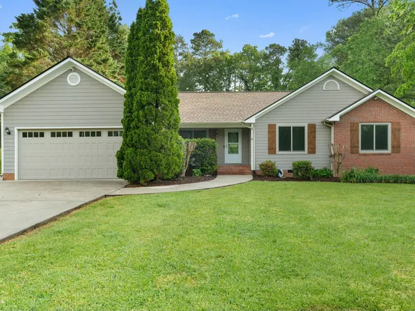 206 Riderwood Dr, Dalton, GA 30721
