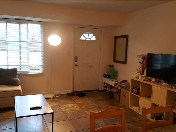 4th image of 5 Boulder Ct