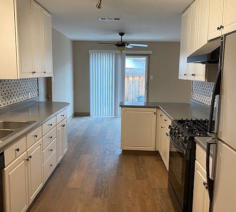 2nd image of 1454 Hamilton Way