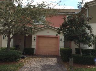 2242 SW Marshfield Ct, Port Saint Lucie, FL 34953