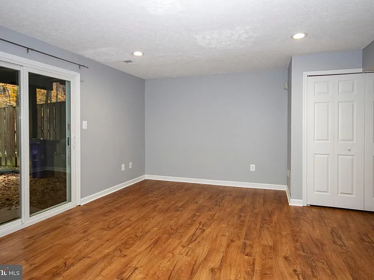 9432 Loch Leven Ct — Photo 18