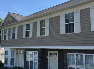 408 Goldstaff Ln, Charlotte, NC 28273