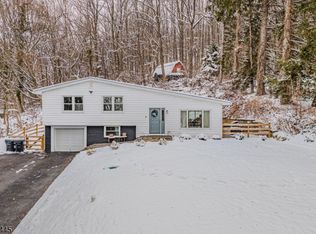 5 Dogwood Ln, Washington, NJ 07882