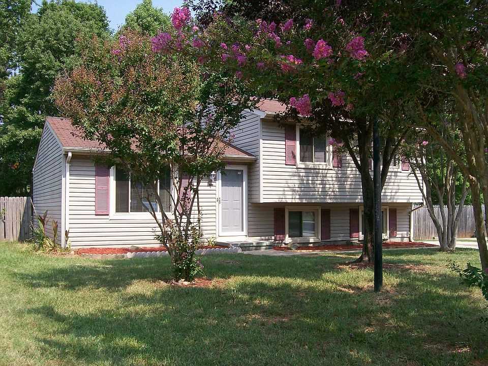 Front view from cul-de-sac