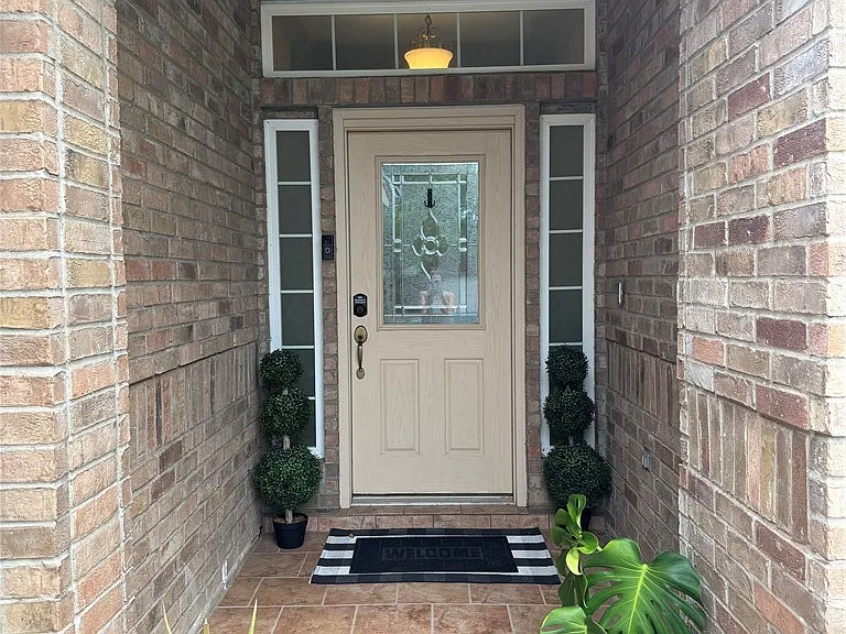 1113 Meadow Brook Dr — Photo 5