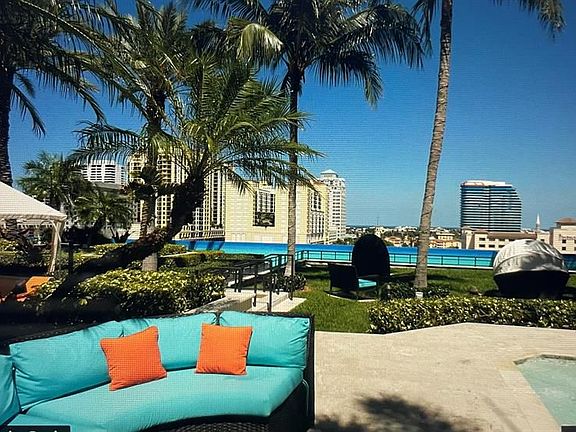 4th image of 550 Okeechobee Blvd APT 427