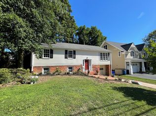 4609 N Chelsea Ln, Bethesda, MD 20814