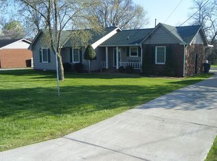395 Caldwell Dr, Goodlettsville, TN 37072