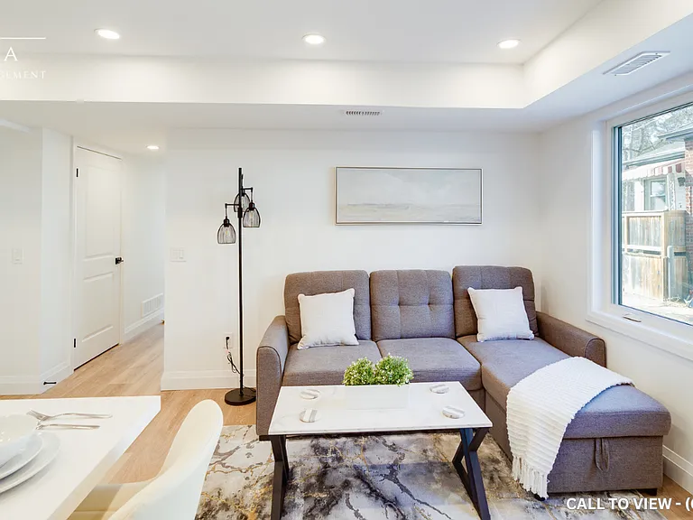 823 Stirling Ave S #2 — Photo 5