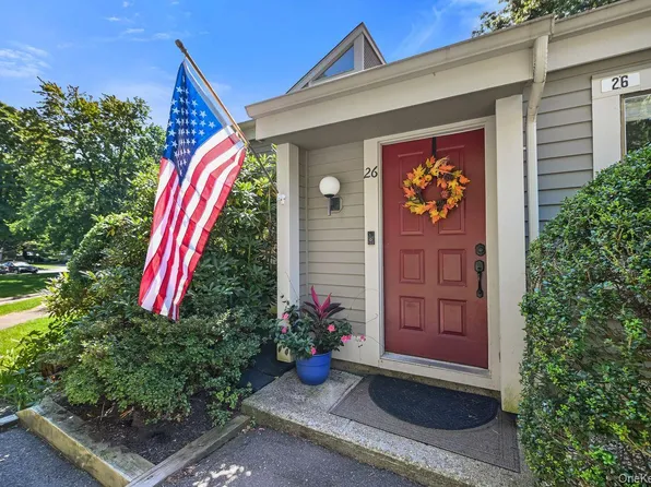 26 Oakridge Drive, South Salem, NY 10590