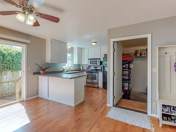 3rd image of 4208 Loop Rd