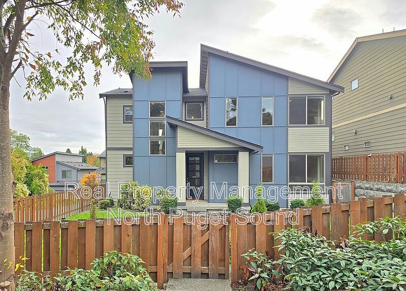 1st image of 303 SW Langston Rd