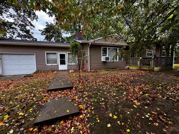 49 Blossom Dr, Huntington, WV 25705