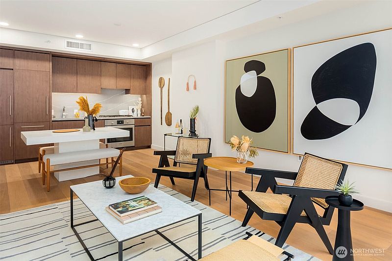 5th image of 121 Stewart Street #505