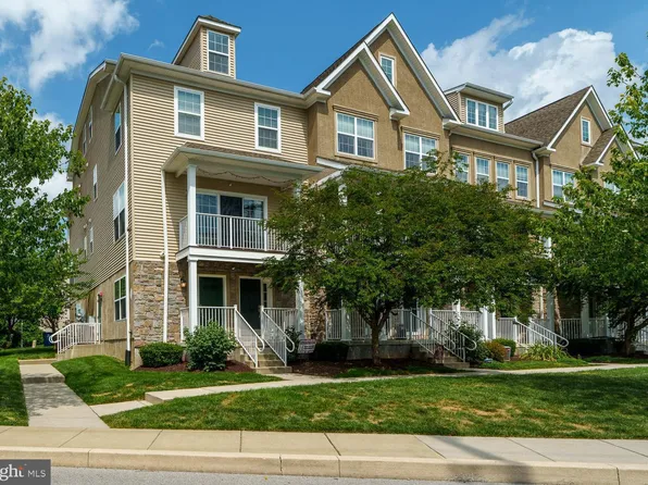 120 Justin Dr #56, West Chester, PA 19382