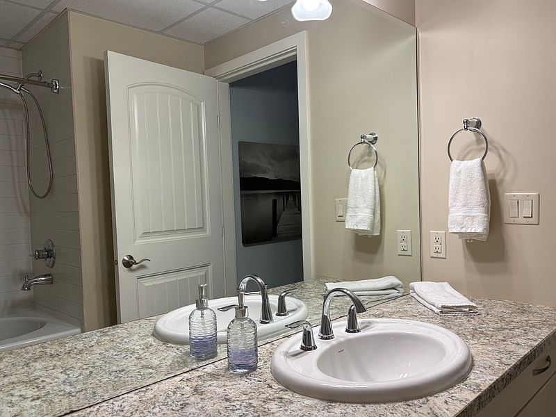 1st image of 4022 Pritchard Dr N #7102