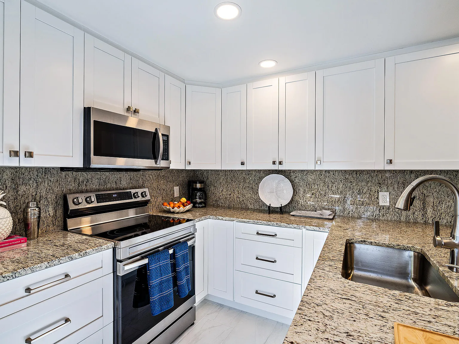 2 bed, 2.5 bath, 1188 sqft, $2,900 — Photo 4