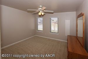 2nd image of 2902 Yaupon Pl