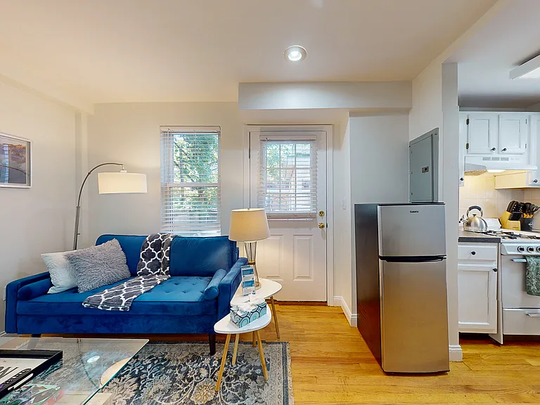 23 Jay St #D — Photo 2