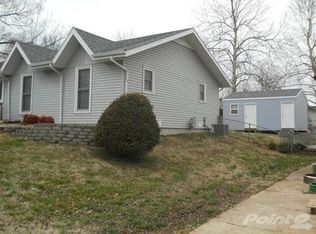 3241 W Edward St, Springfield, MO 65810