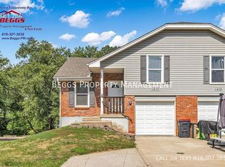 1410 Laurel St, Kearney, MO 64060