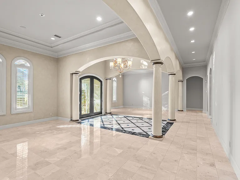 4624 Byron Cir — Photo 7