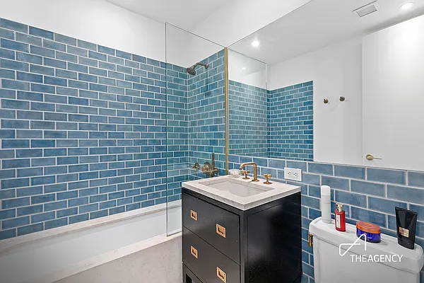 Rented by The Agency | media 4