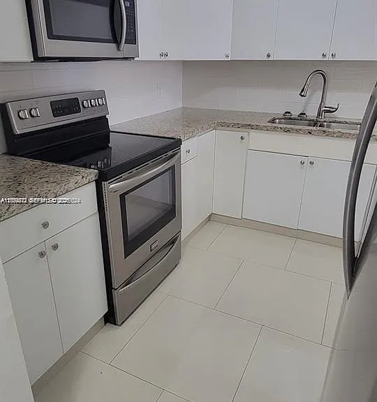 6970 NW 186th St #3-502 — Photo 2