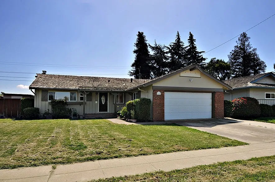 4168 Patricia St photo 1